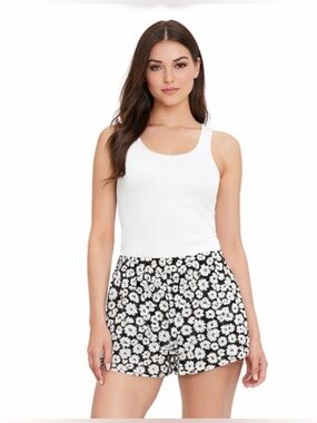 Daisy Floral Shorts 🌼 Forever 21 L Comfy Cute High Waist  NWT